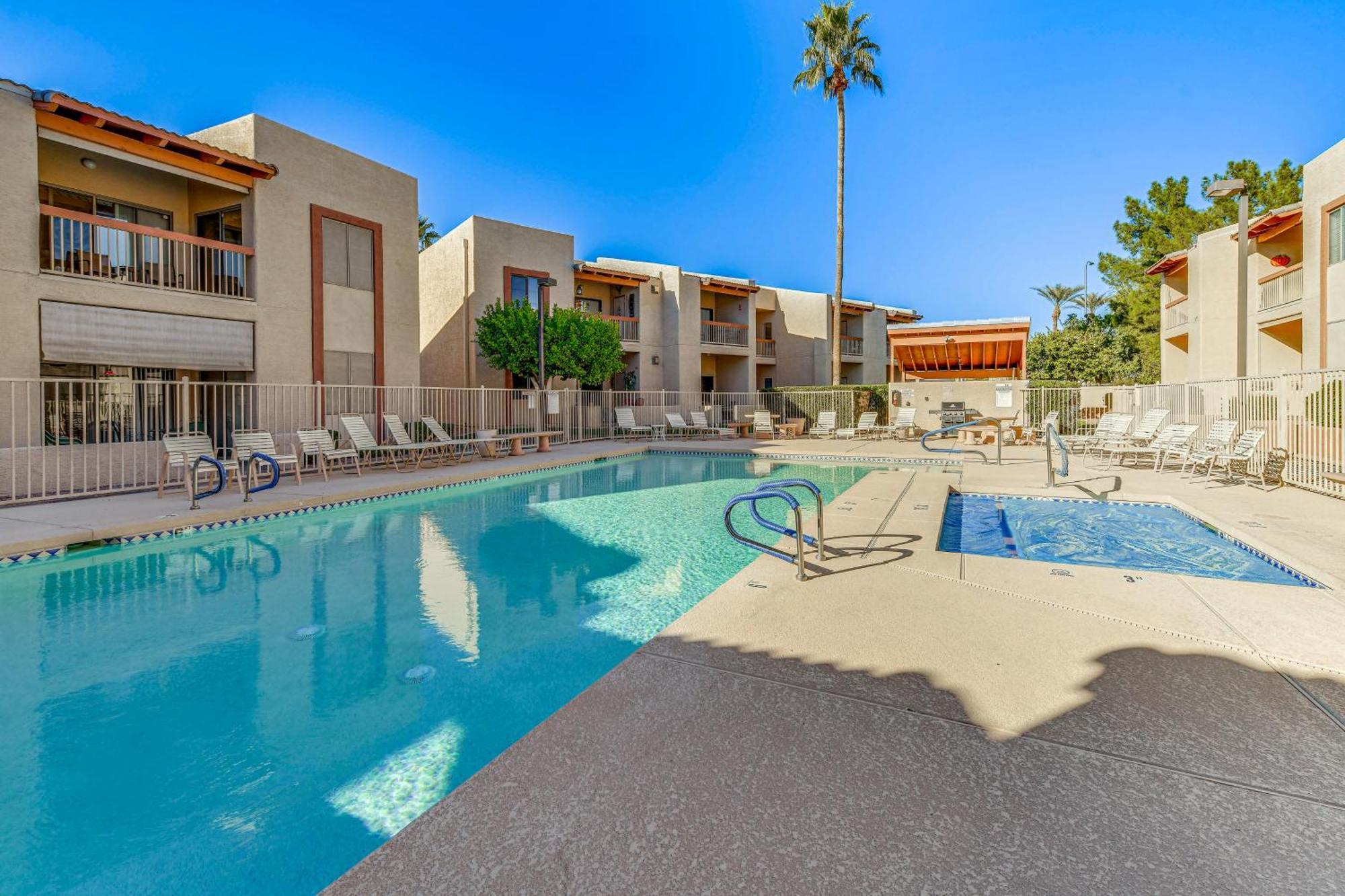 Mesa Condo Rental With Community Pool Access! Экстерьер фото